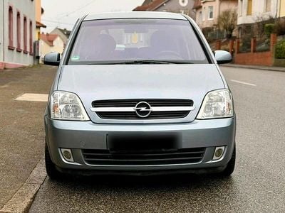 Grau Gebraucht 2004 Opel Meriva Van / Kleinbus | 1.500 € (Superpreis)
