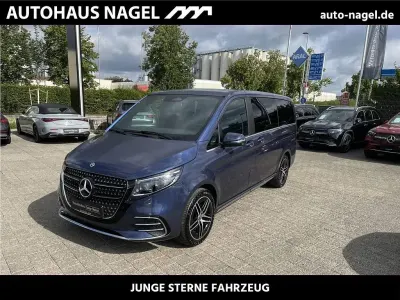 Gebraucht Mercedes V300 Avantgarde 237 PS (174 kW) 2025 Blau Van / Kleinbus