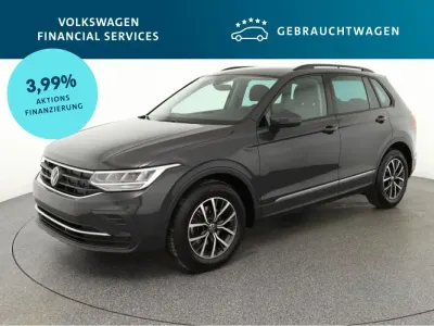 Usata VW Tiguan Life 131 CV (96 kW) 2023 Grigio SUV