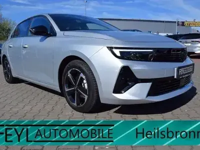 Gebraucht Opel Astra 131 PS (96 kW) 2024 Silber Kleinwagen