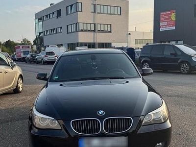 Second-hand BMW 523 190 CP (139 kW) 2007 Negru Berlinǎ