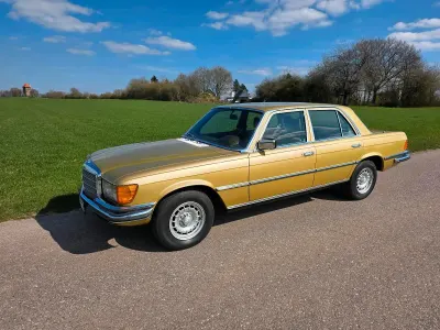 Używany Mercedes 350 SE 195 KM (143 kW) 1977 Złoty Sedan/Limuzyna
