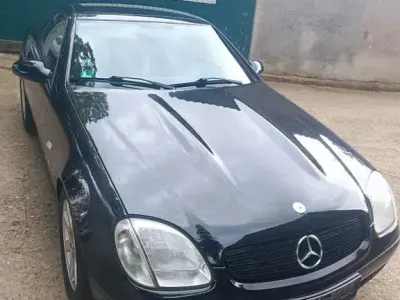 Używany Mercedes SLK230 193 KM (141 kW) 1999 Czarny Kabriolet