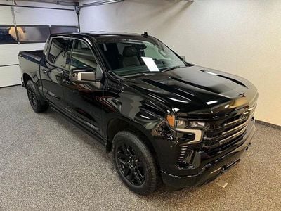 Neu Chevrolet Silverado 426 PS (313 kW) 2026 Schwarz SUV