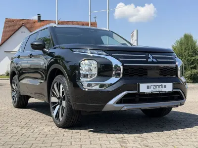 Neu Mitsubishi Outlander P-HEV Top 306 PS (225 kW) 2026 Schwarz SUV
