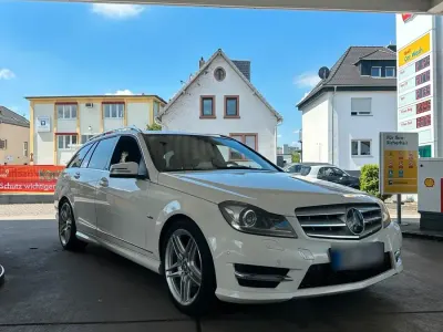 Gebraucht Mercedes C250 AMG 204 PS (150 kW) 2011 Weiß Kombi
