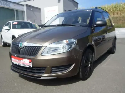 Gebraucht Skoda Roomster Plus Edition 86 PS (63 kW) 2012 Braun Van / Kleinbus