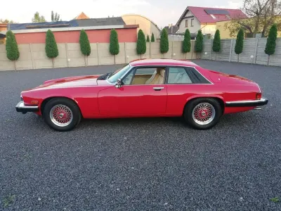 Begagnad Jaguar XJS 275 HK (202 kW) 1989 Röd Sportkupé