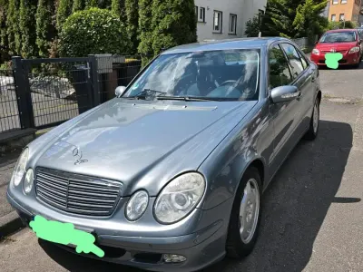 Gebraucht Mercedes E220 150 PS (110 kW) 2004 Grau Limousine