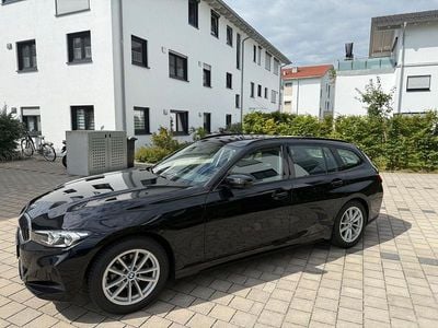 Gebraucht BMW 320 Shadowline 184 PS (135 kW) 2023 Schwarz Kombi