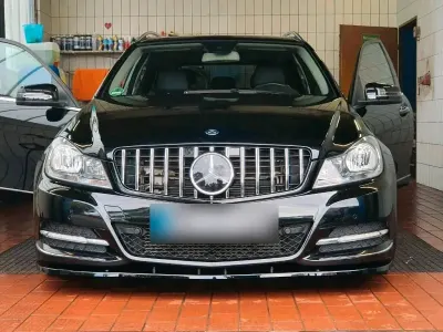 Gebraucht Mercedes C350 AMG line 335 PS (246 kW) 2011 Schwarz Kombi