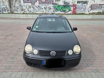 Gebraucht VW Polo 64 PS (47 kW) 2005 Schwarz Kleinwagen