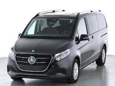 Graphitgrau metallic Gebraucht 2025 Mercedes V250 Style Van / Kleinbus | 66.990 € (Fairer Preis)