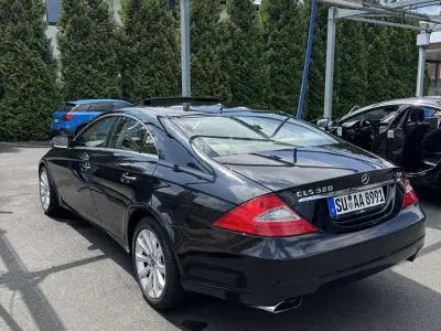Gebraucht Mercedes CLS320 224 PS (164 kW) 2008 Schwarz Coupé