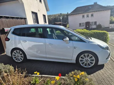 Gebraucht Opel Zafira Business Innovation 170 PS (125 kW) 2015 Weiß Van / Kleinbus
