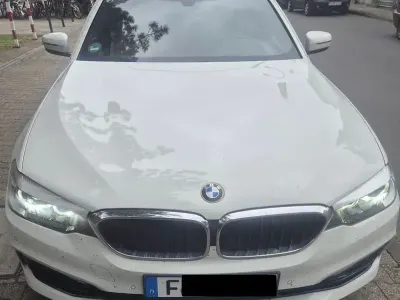 Gebraucht BMW 520 Sport Line 190 PS (139 kW) 2018 Beige Limousine