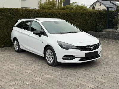 Gebraucht Opel Astra Business 122 PS (89 kW) 2021 Schneeweiss/olympic/summit whi Kombi