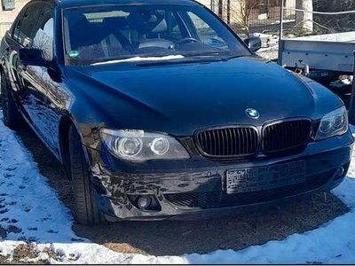 Second-hand BMW 750L 367 CP (269 kW) 2006 Negru Berlinǎ