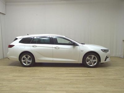Gebraucht Opel Insignia Business 174 PS (127 kW) 2022 Jade weiss/arktis weiss Kombi