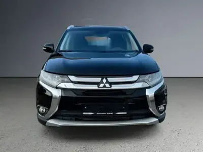 Brugt Mitsubishi Outlander Diamant Edition 150 HK (110 kW) 2017 Sort SUV