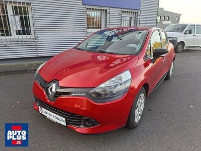 Rot Gebraucht 2016 Renault Clio IV Life Limousine | 5.989 € (Fairer Preis)