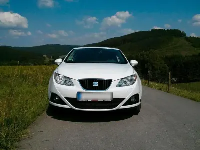 Gebraucht Seat Ibiza SC Style 105 PS (77 kW) 2012 Weiß Kleinwagen