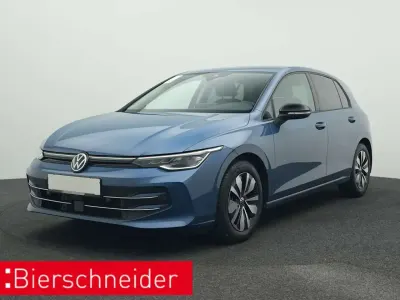 Gebraucht VW Golf VIII Goal 150 PS (110 kW) 2025 Blau Limousine