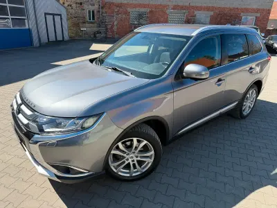 Gebraucht Mitsubishi Outlander 150 PS (110 kW) 2018 Grau SUV