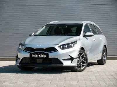Gebraucht Kia Ceed 140 PS (102 kW) 2024 Silber Kleinwagen