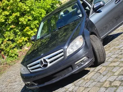 Gebraucht Mercedes C230 204 PS (150 kW) 2009 Grau Limousine
