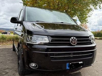 Second-hand VW T5 Highline 179 CP (131 kW) 2012 Negru Van