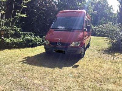 Rot Gebraucht 2006 Mercedes Sprinter Van | 25.500 €