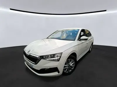 Gebraucht Skoda Scala Ambition 110 PS (80 kW) 2023 Candyweiss Kleinwagen