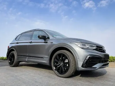 Gebraucht VW Tiguan Allspace R-line 190 PS (139 kW) 2022 Grau SUV