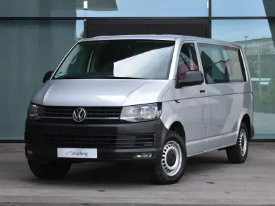 Gebraucht VW Transporter 150 PS (110 kW) 2019 Silber Van