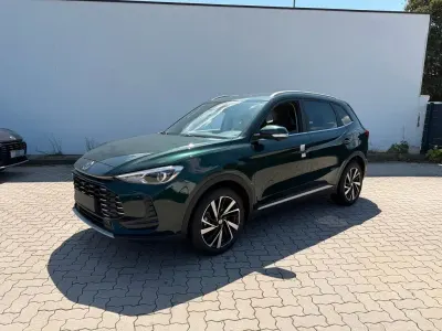 Neu MG ZS Luxury 197 PS (144 kW) 2026 Grün SUV