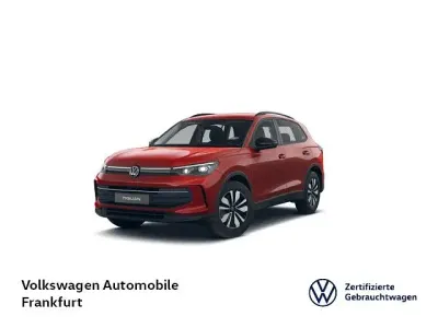 Gebraucht VW Tiguan Goal 150 PS (110 kW) 2025 Rot SUV