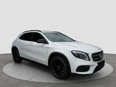 Używany Mercedes GLA200 156 KM (114 kW) 2020 Biały SUV