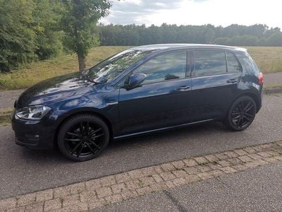 Gebraucht VW Golf VII Cup 125 PS (91 kW) 2015 Blau Limousine