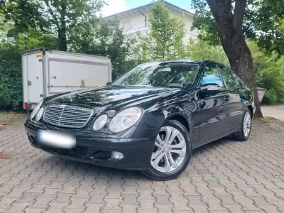 Gebraucht Mercedes E200 122 PS (89 kW) 2006 Schwarz Limousine