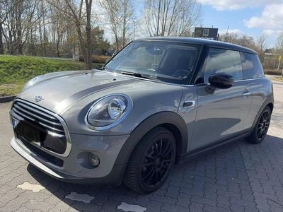 Usado Mini Cooper 136 HP (100 kW) 2019 Cinzento Citadino