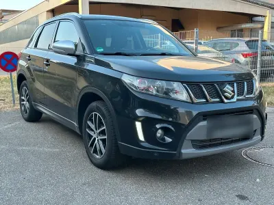 Gebraucht Suzuki Vitara 140 PS (102 kW) 2018 Schwarz SUV