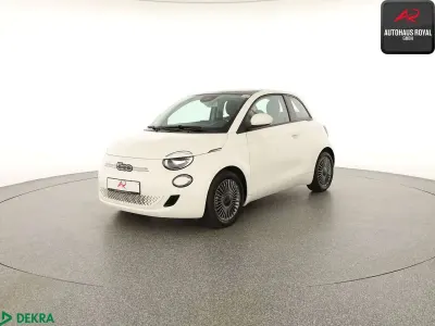 Gebraucht Fiat 500e Icon 86 kW (118 PS) 2022 Colore esterno (arktis weiß) Kleinwagen