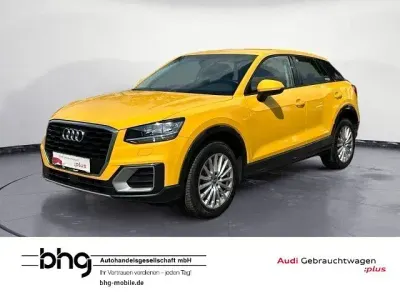 Gebraucht Audi Q2 Design 150 PS (110 kW) 2018 Gelb SUV