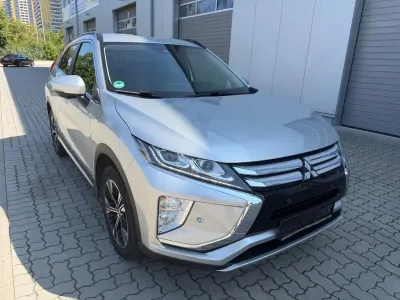 Gebraucht Mitsubishi Eclipse Cross Edition 163 PS (119 kW) 2019 Silber SUV