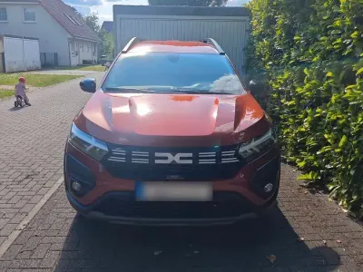 Gebraucht Dacia Jogger Extreme 110 PS (80 kW) 2023 Orange Van / Kleinbus