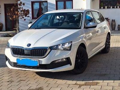 Gebraucht Skoda Scala Style 95 PS (69 kW) 2020 Weiß Kleinwagen