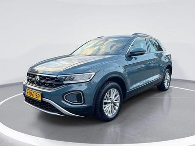 Second-hand VW T-Roc Business 150 CP (110 kW) 2022 Albastru SUV