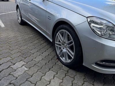 Usata Mercedes E220 170 CV (125 kW) 2012 Argento Berlina