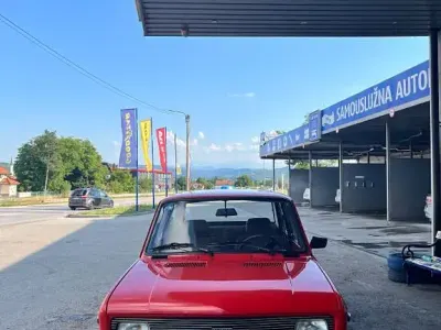 Gebraucht Fiat 128 54 PS (39 kW) 1986 Rot Limousine